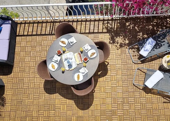 High Horizon - Sun, Space & Blue Skies Mlini