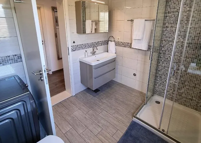 Daire High Horizon - Sun, Space & Blue Skies